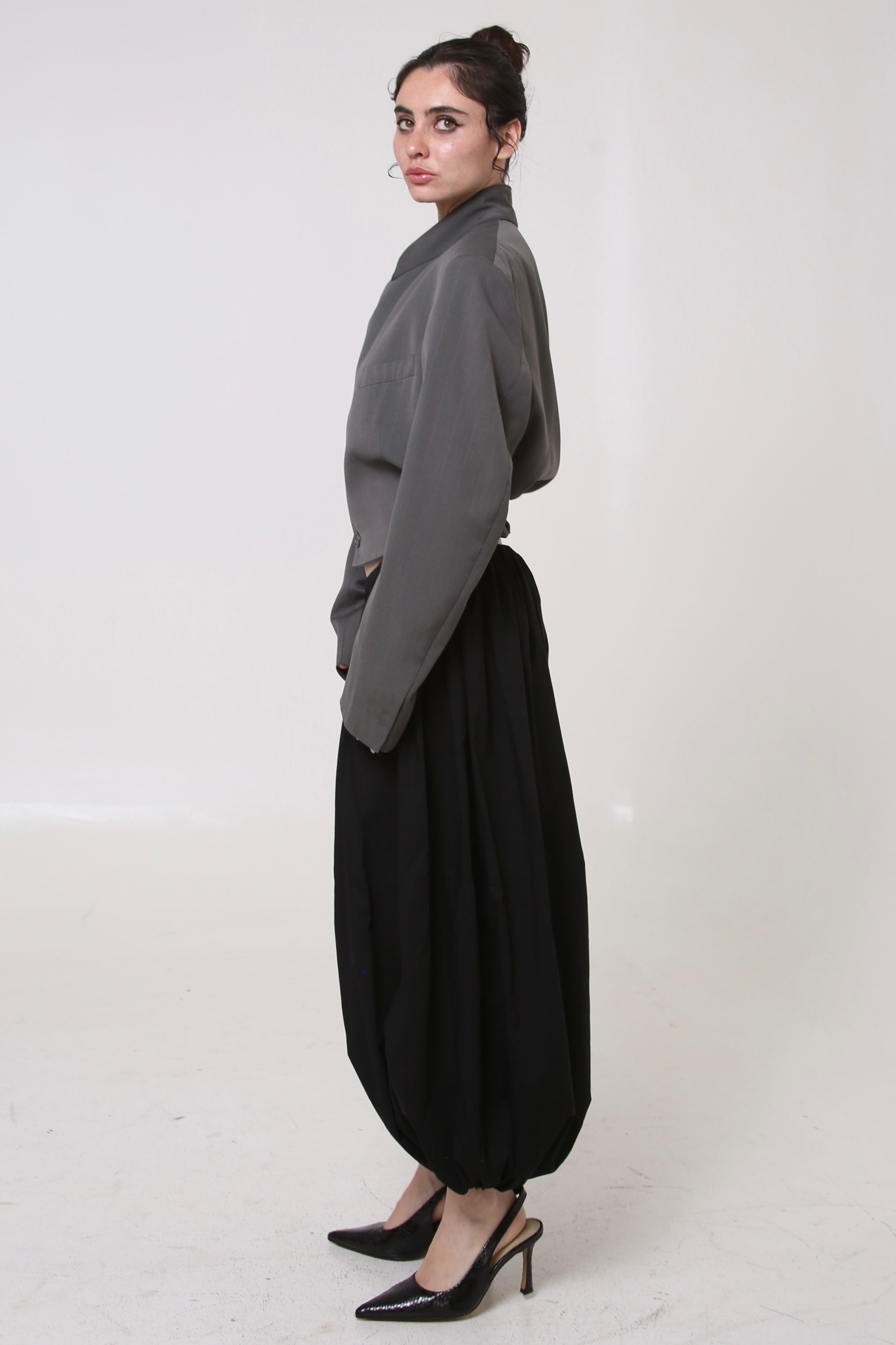 BLAZER KEI - TALLA M - GRIS TEXTURA RAYAS