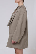 Cargar imagen en el visor de la galería, BLAZER SOMA - TALLA L - BEIGE RAYAS
